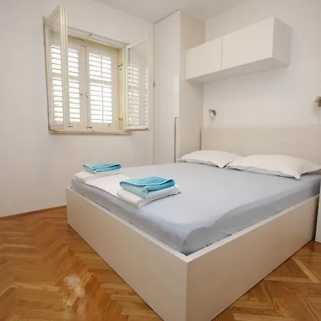 By The Sea - 15840 Apartment Makarska