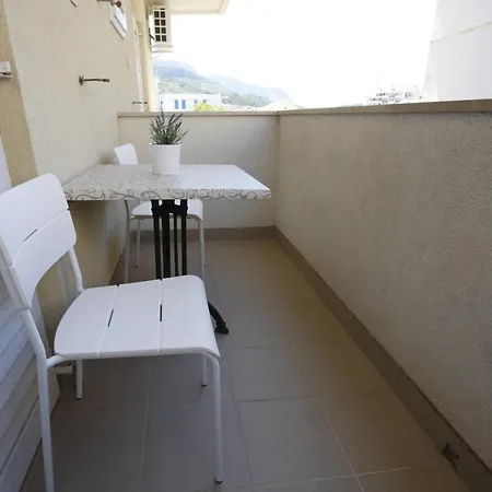 Apartment By The Sea - 15840 *