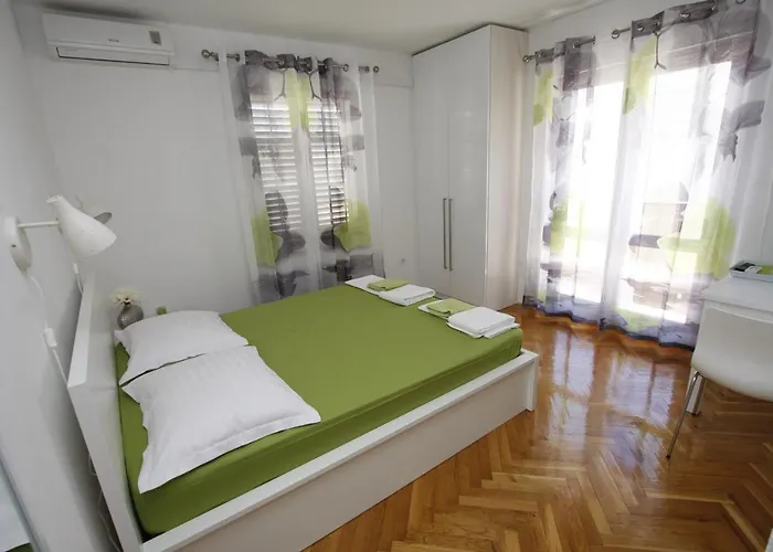 By The Sea - 15840 * Makarska